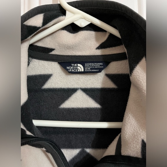 The North Face Alpine Full Zip Fleece Jacket - Aztec Print - Women's SZ Medium - Picture 4 of 9